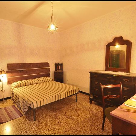 B&B Au Caruggiu Ceriale Kamer foto