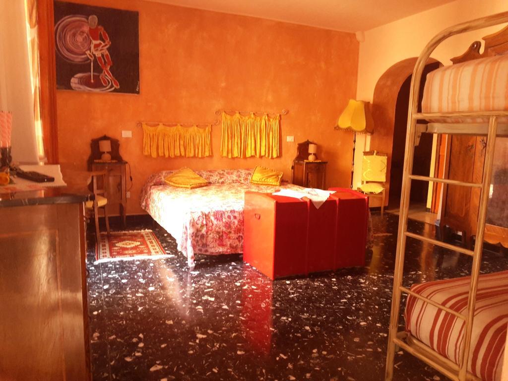 B&B Au Caruggiu Ceriale Kamer foto