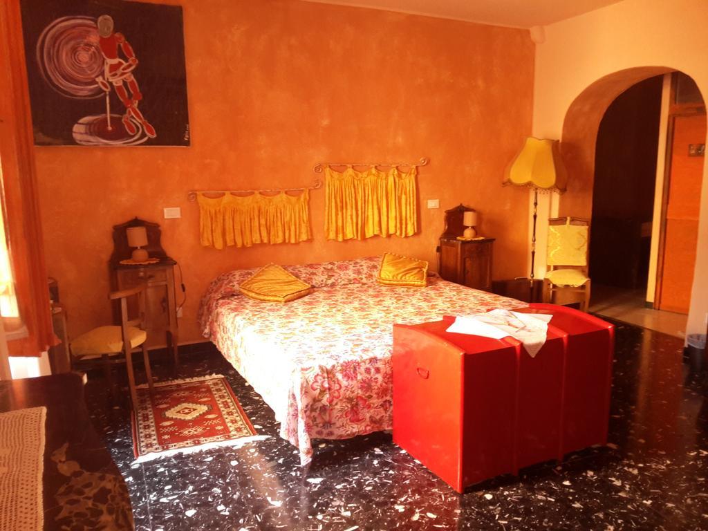 B&B Au Caruggiu Ceriale Kamer foto