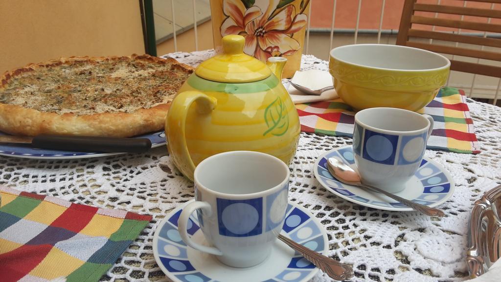 B&B Au Caruggiu Ceriale Buitenkant foto