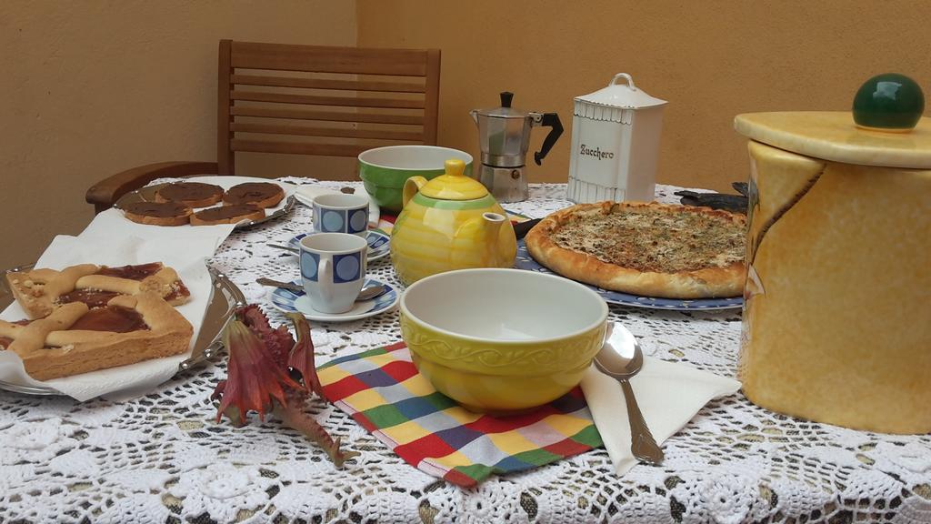 B&B Au Caruggiu Ceriale Buitenkant foto