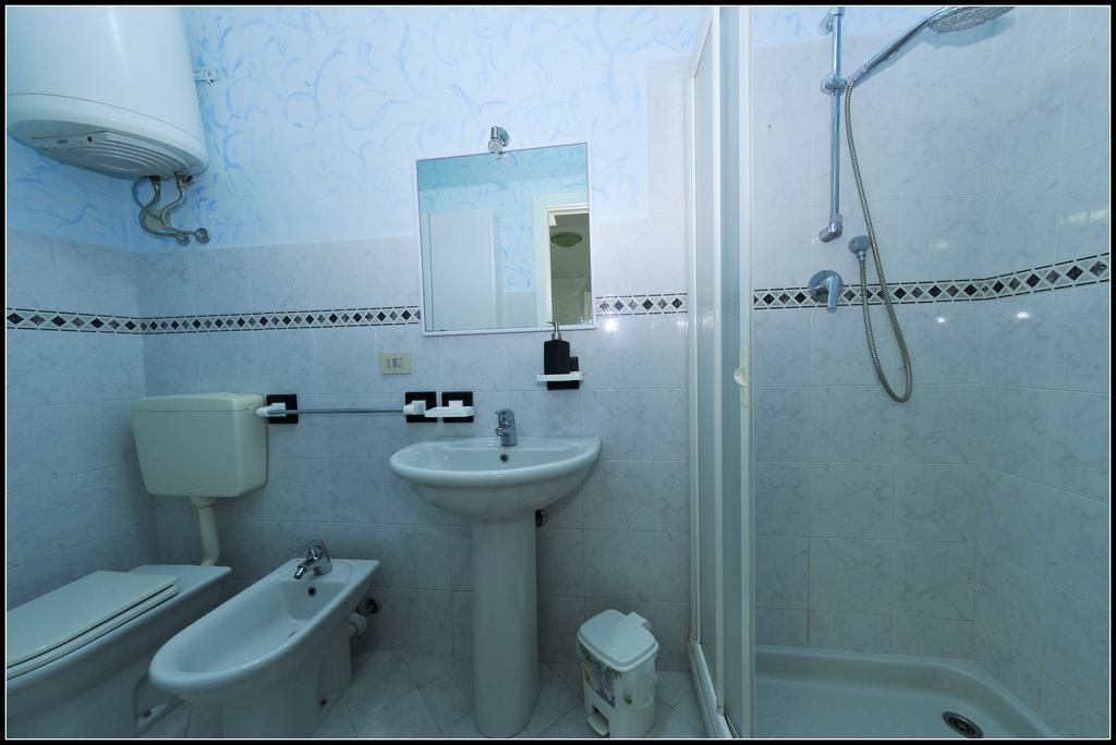 B&B Au Caruggiu Ceriale Kamer foto