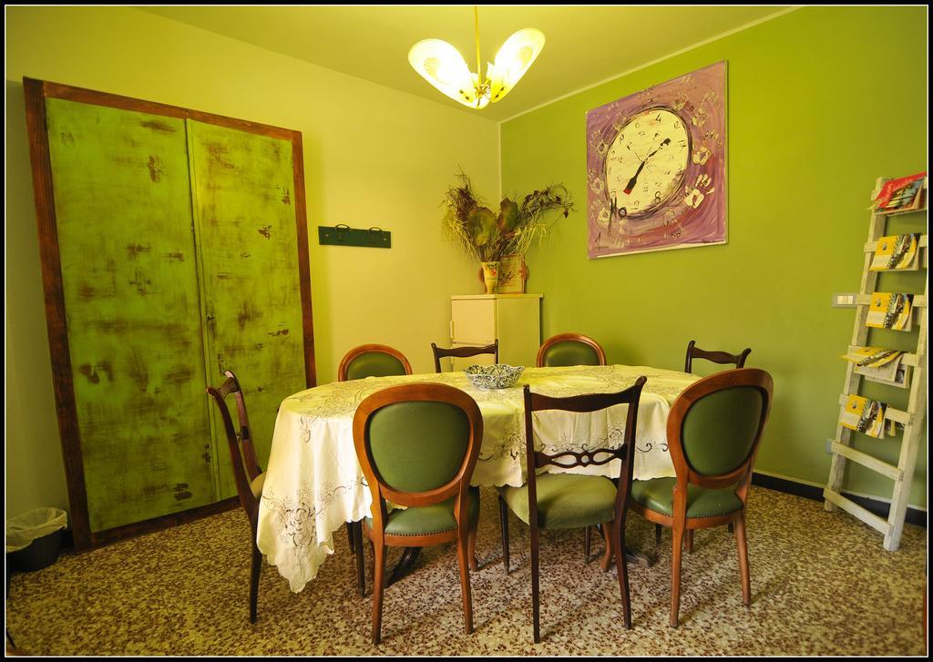 B&B Au Caruggiu Ceriale Buitenkant foto