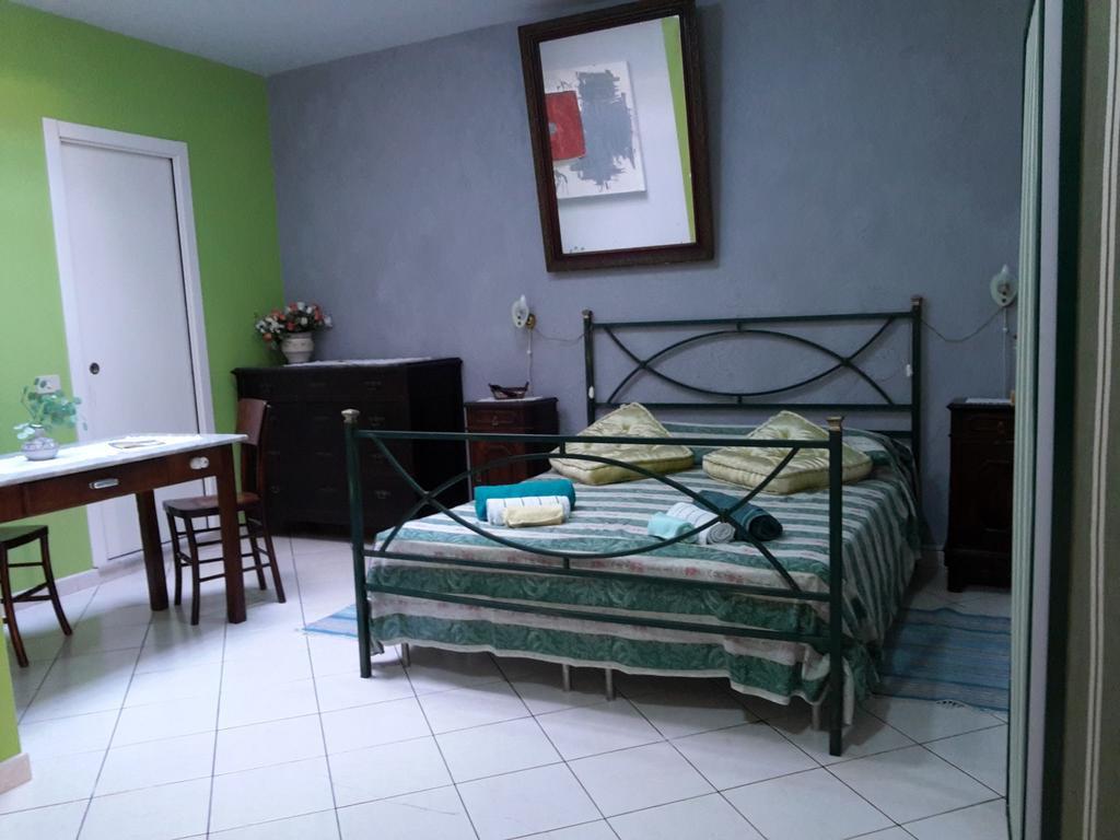 B&B Au Caruggiu Ceriale Buitenkant foto